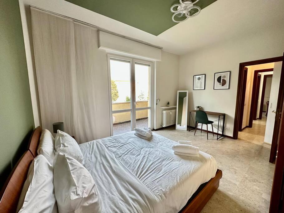 Low Cost Holiday An Business House And Free Park By Revenue House Como Ngoại thất bức ảnh