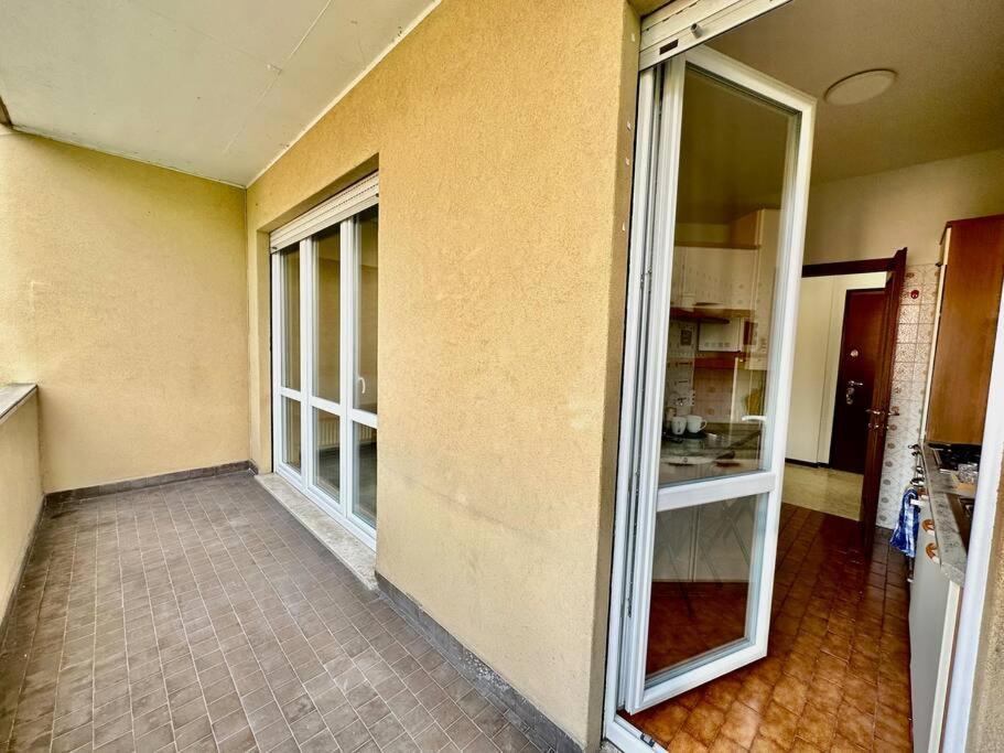 Low Cost Holiday An Business House And Free Park By Revenue House Como Ngoại thất bức ảnh